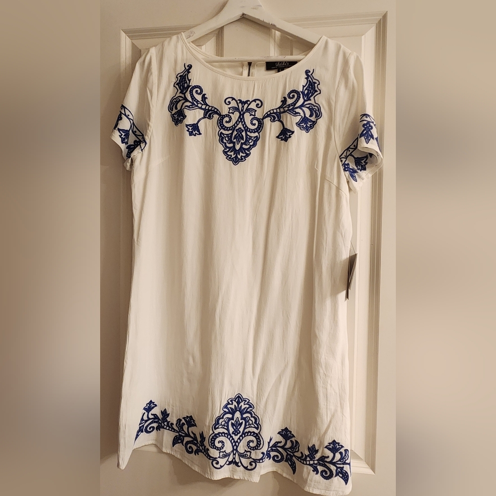 NWT Lulus white/blue dress